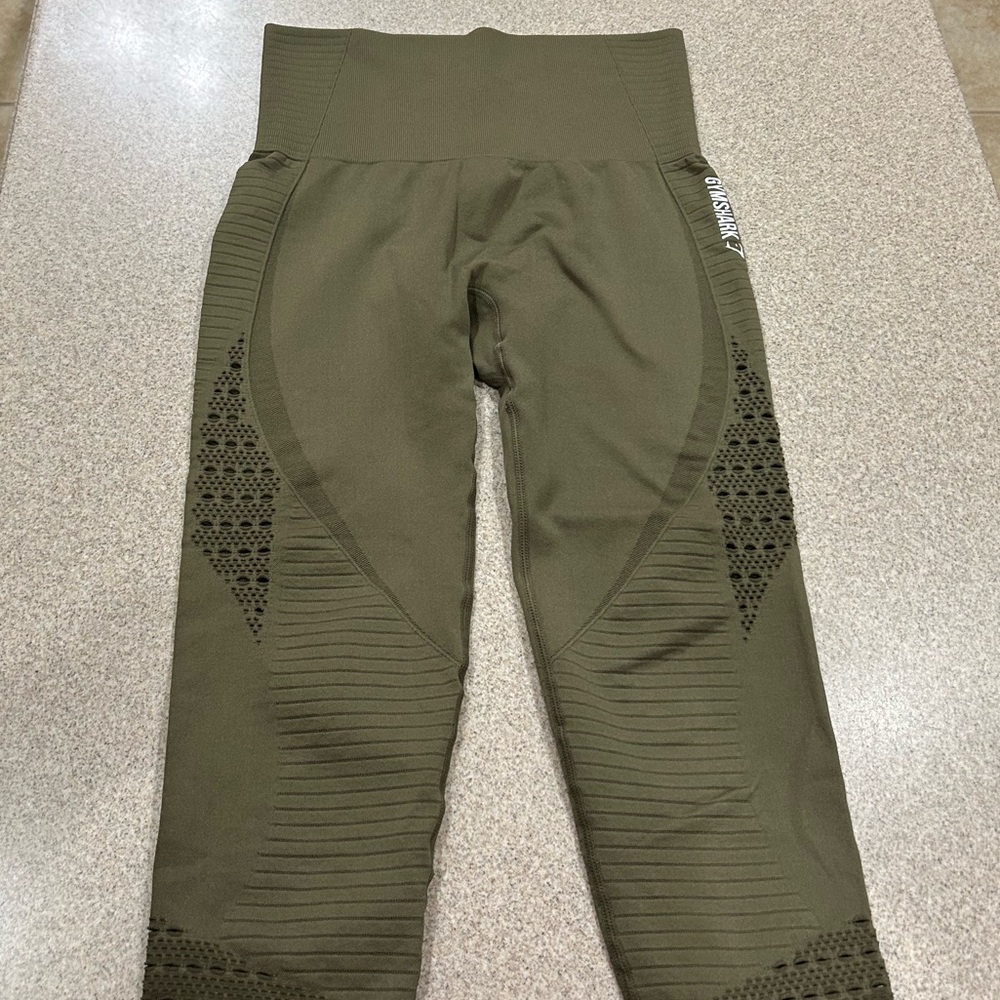 Gymshark Cropped Seamless Green leggings